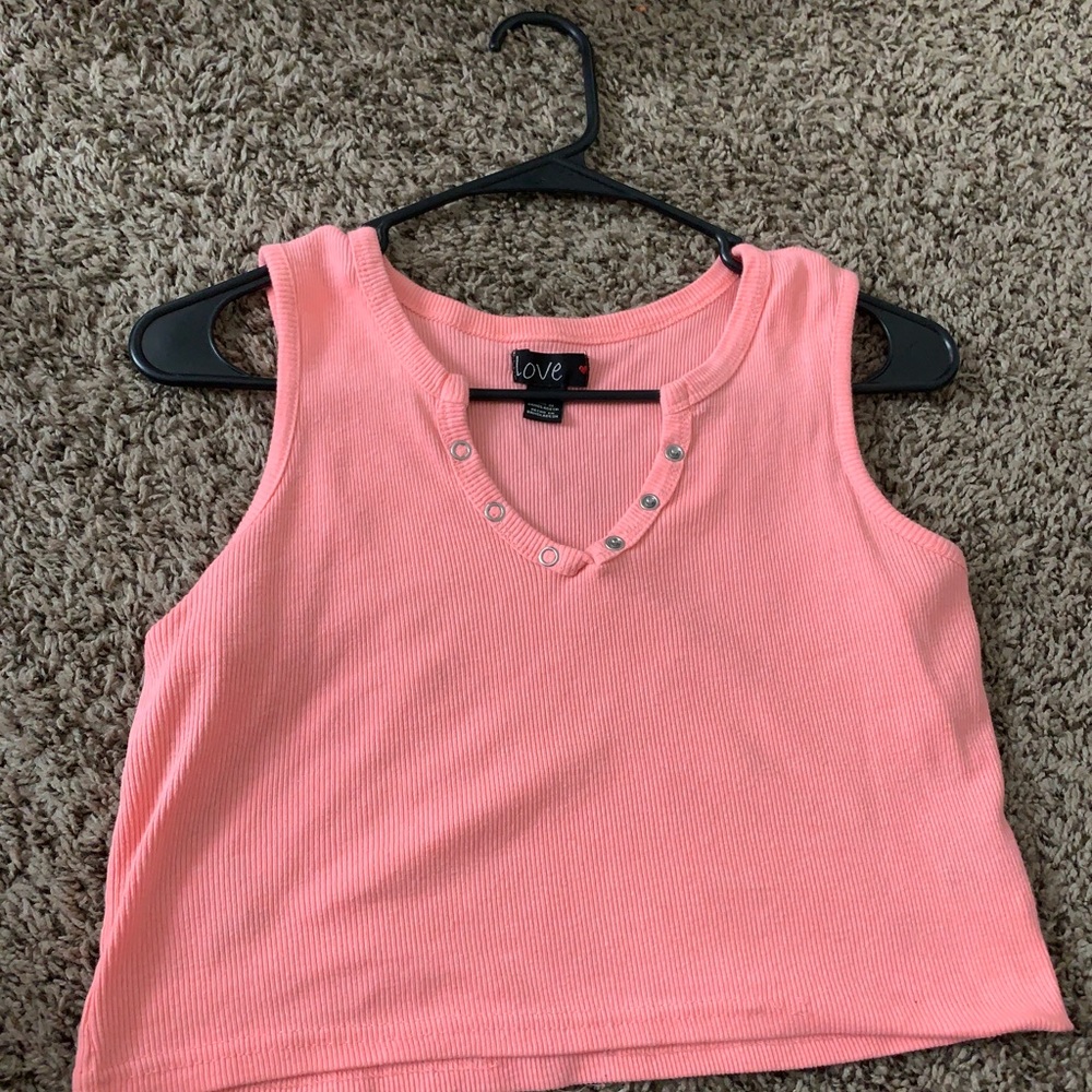 Pink top - Picture 5 of 12